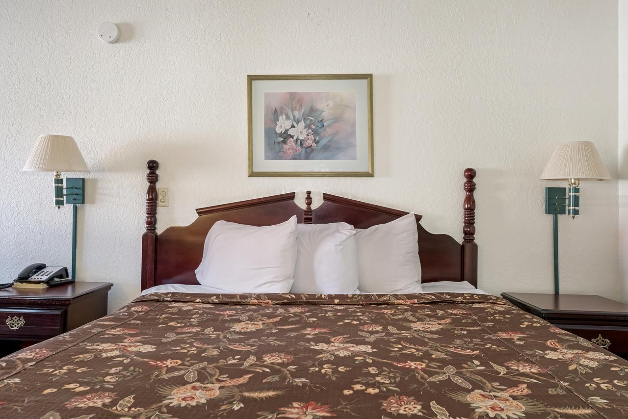 Americas Best Value Inn Париж Екстериор снимка