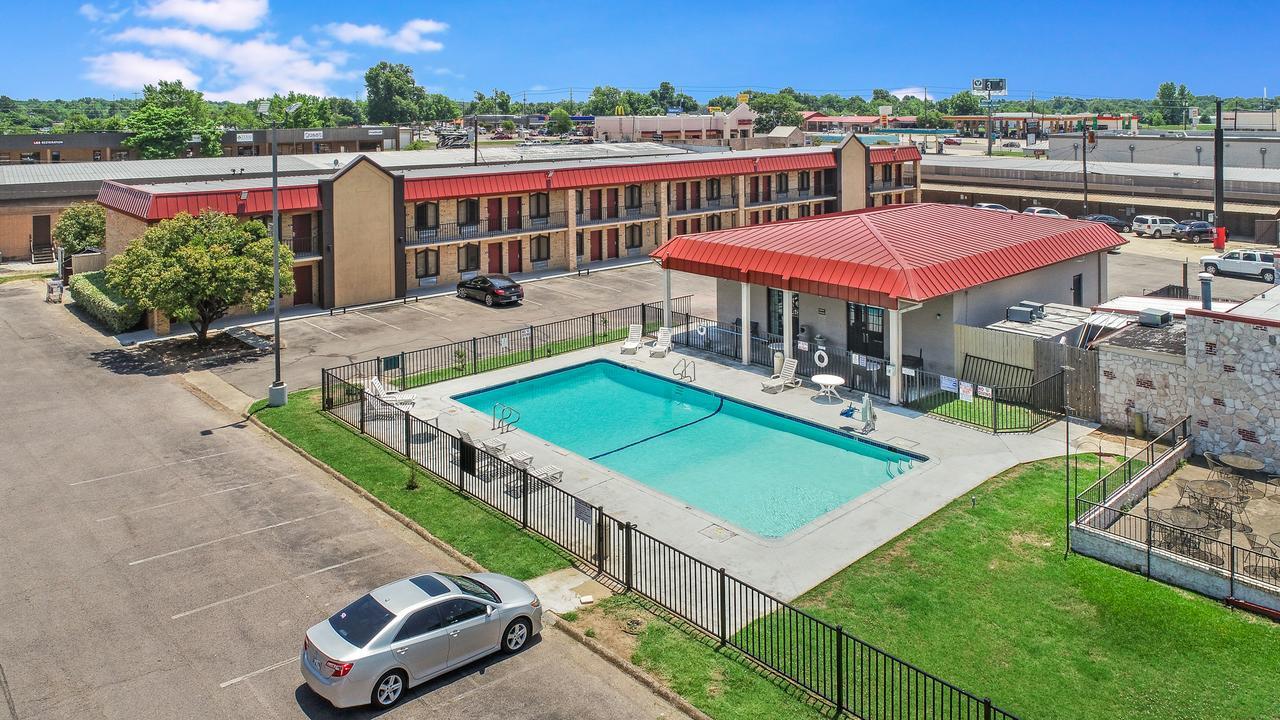 Americas Best Value Inn Париж Екстериор снимка